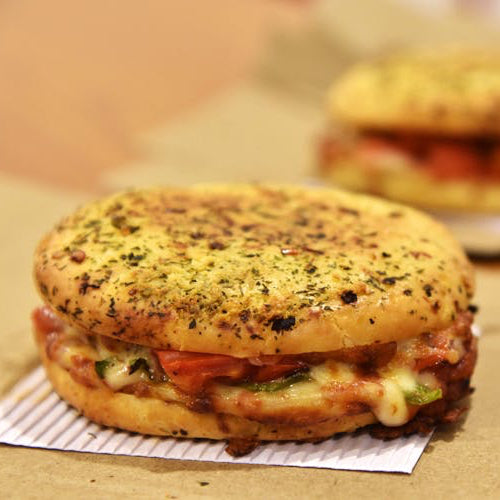 Classic Pizza Burger